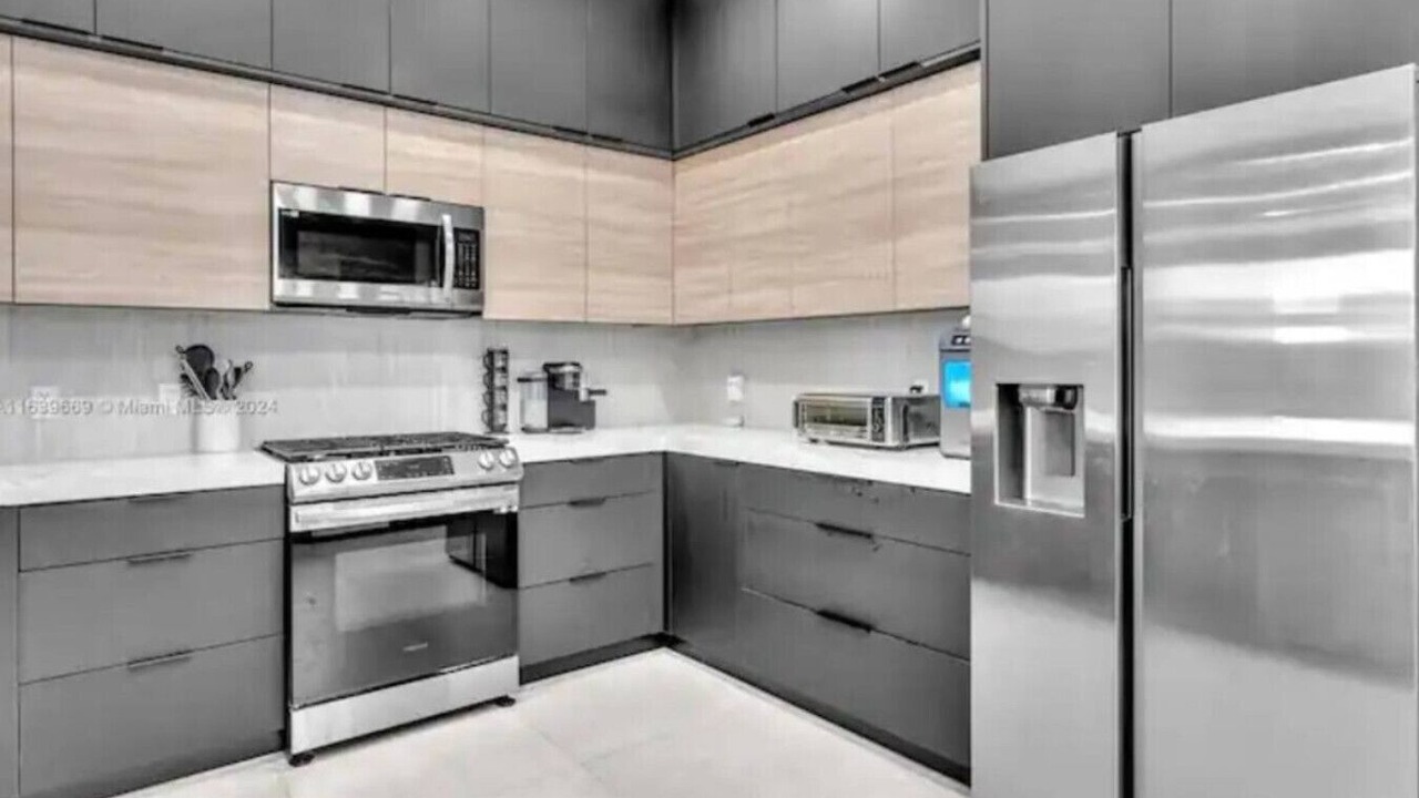 Photo of Kitchen in Lauderdale Beach