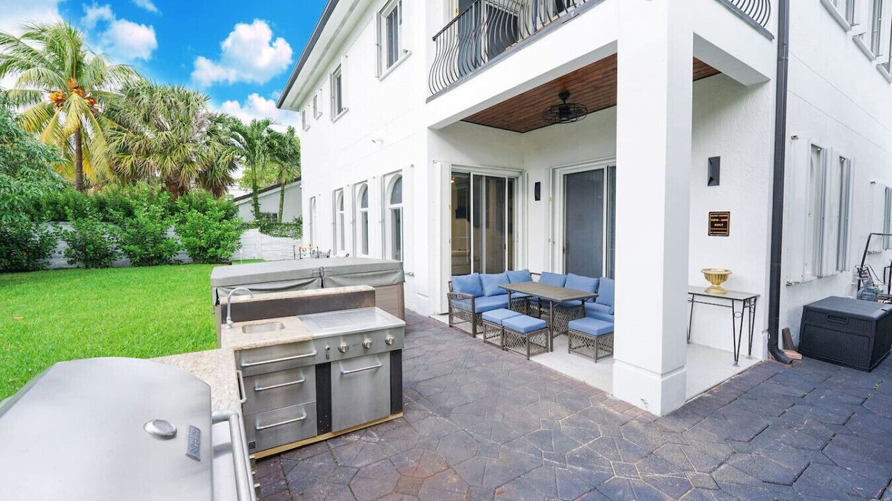 Photo of Outdoor in Lauderdale Beach