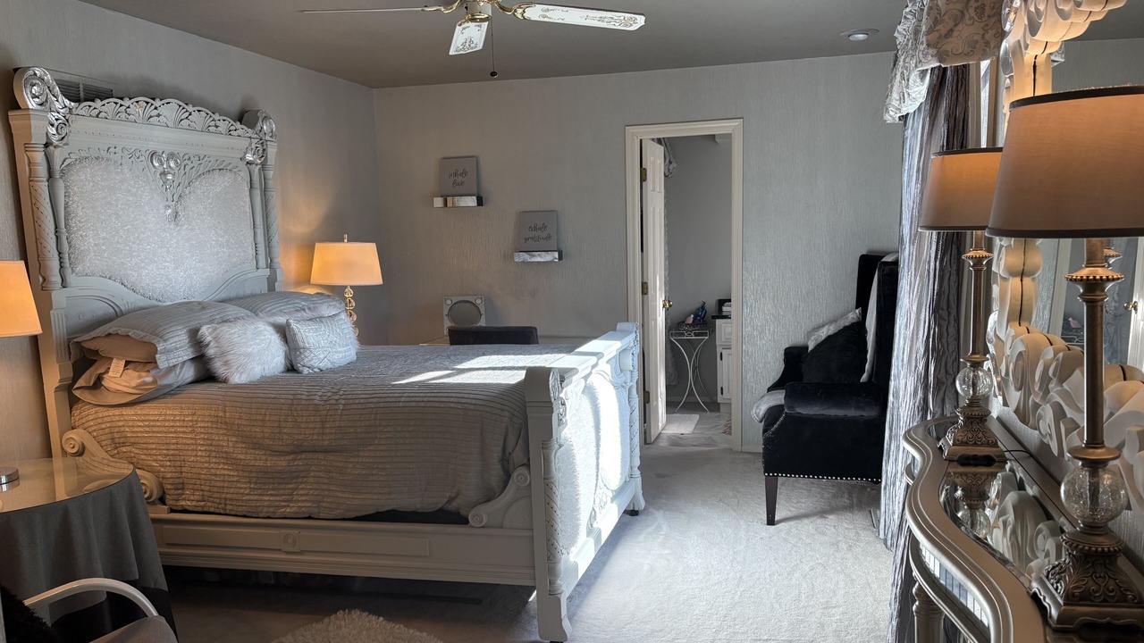 Photo of Bedroom in Lee's Summit