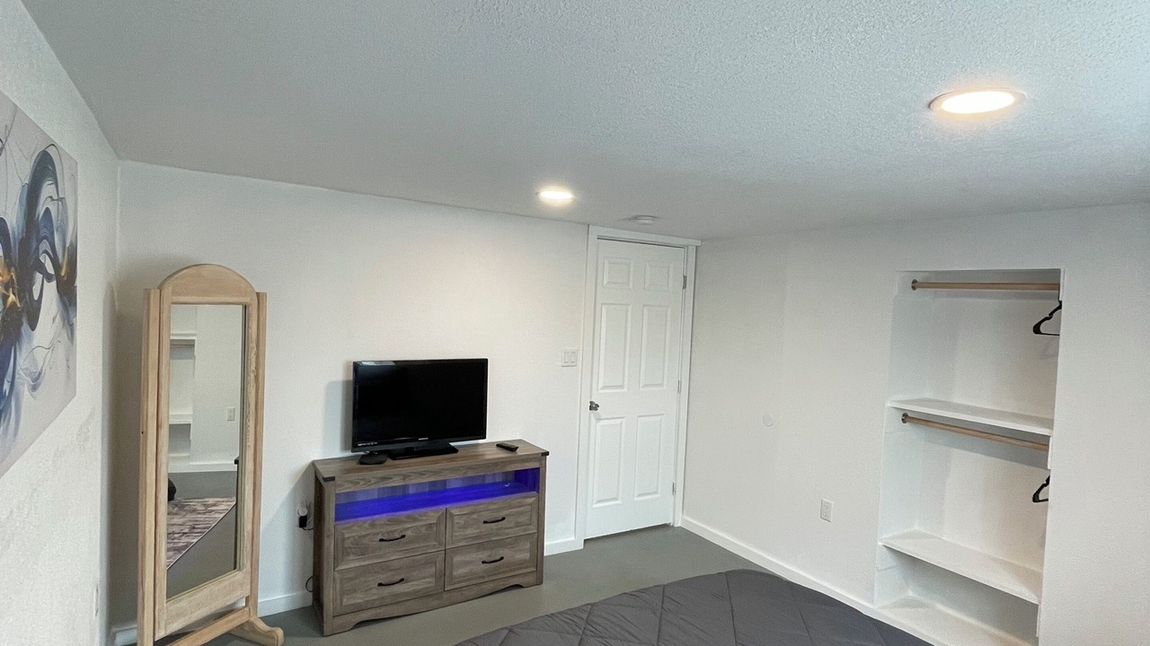 Photo of Bedroom in South Broadway