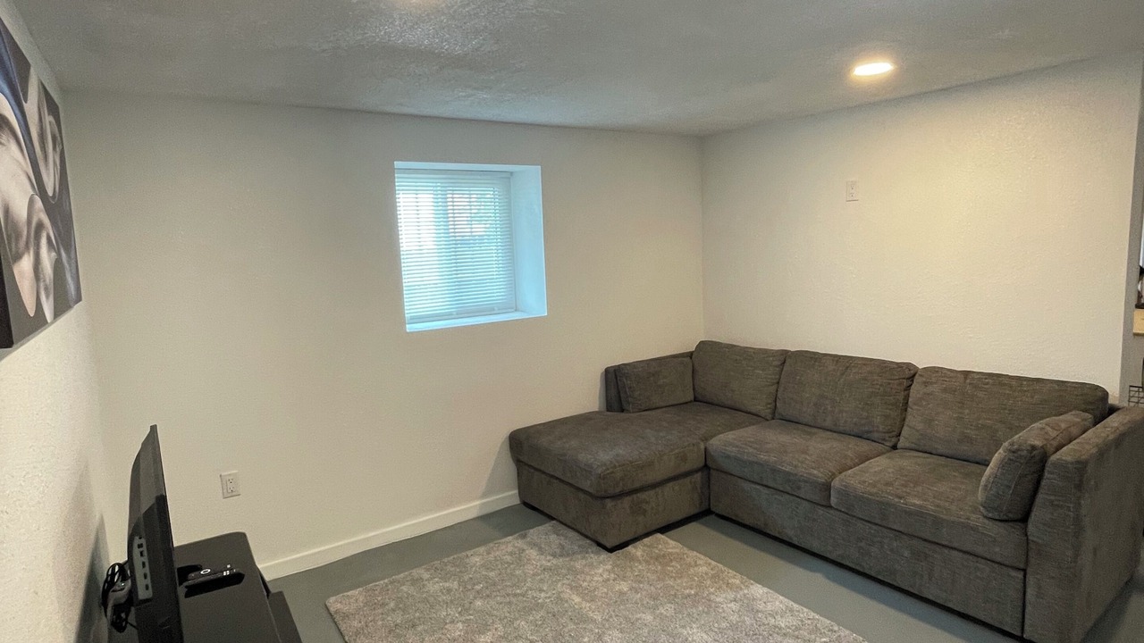 Photo of Livingroom in South Broadway