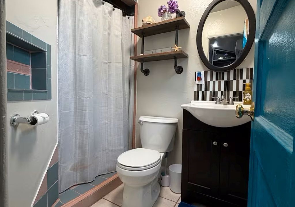 Photo of Bathroom in Albuquerque