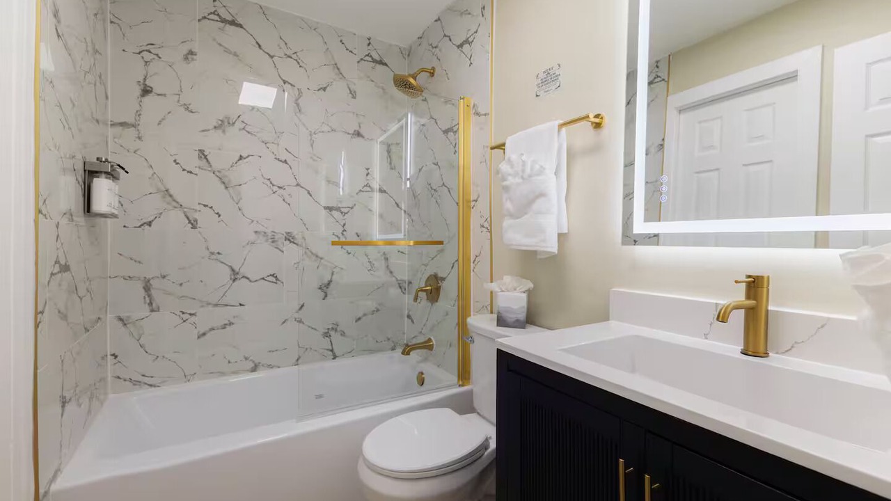 Photo of Bathroom in Hallandale Beach