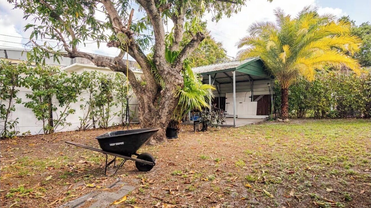 Photo of Patio Balcony in Liberty City