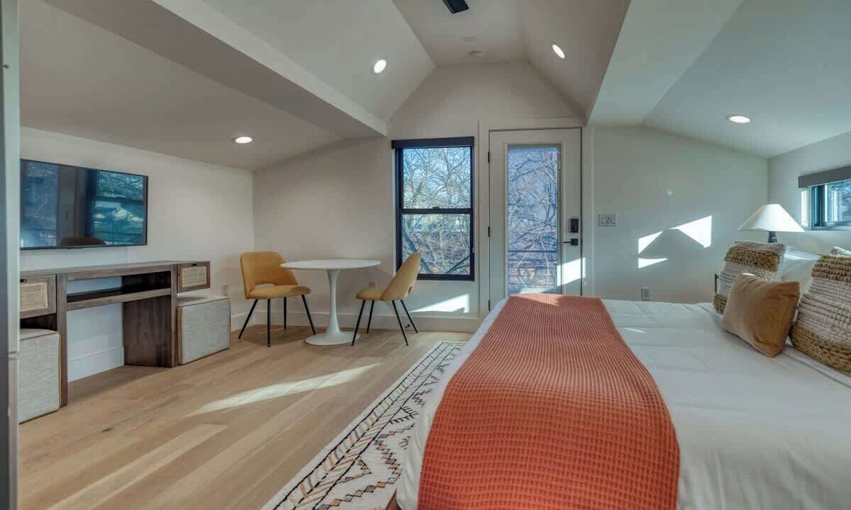 Photo of Bedroom in Hyde Park