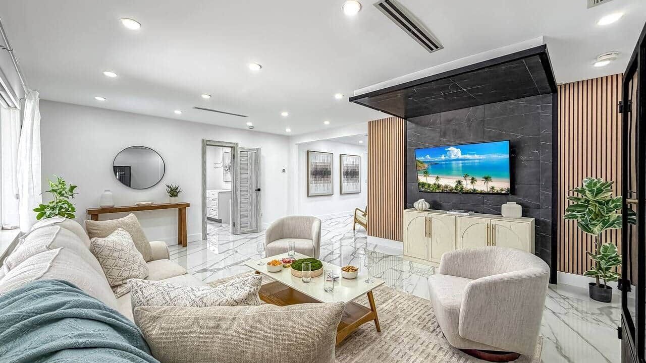 Photo of Livingroom in Garden Isles