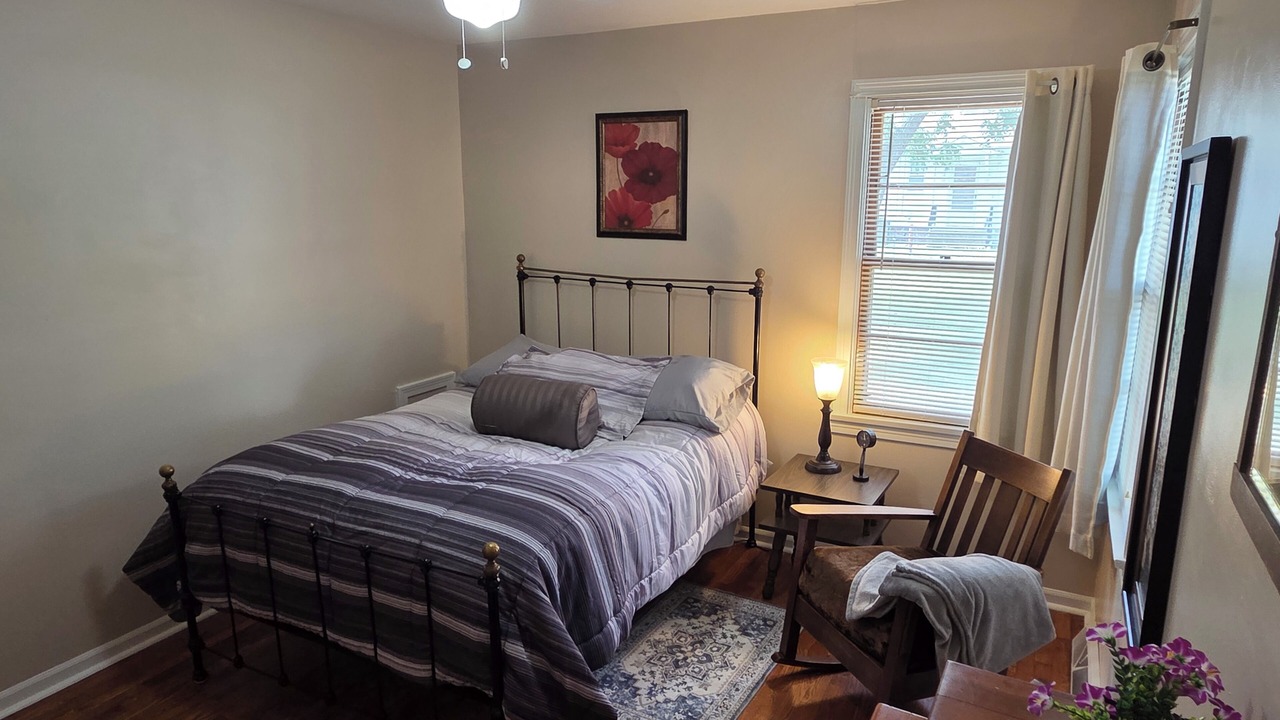 Photo of Bedroom in Russell