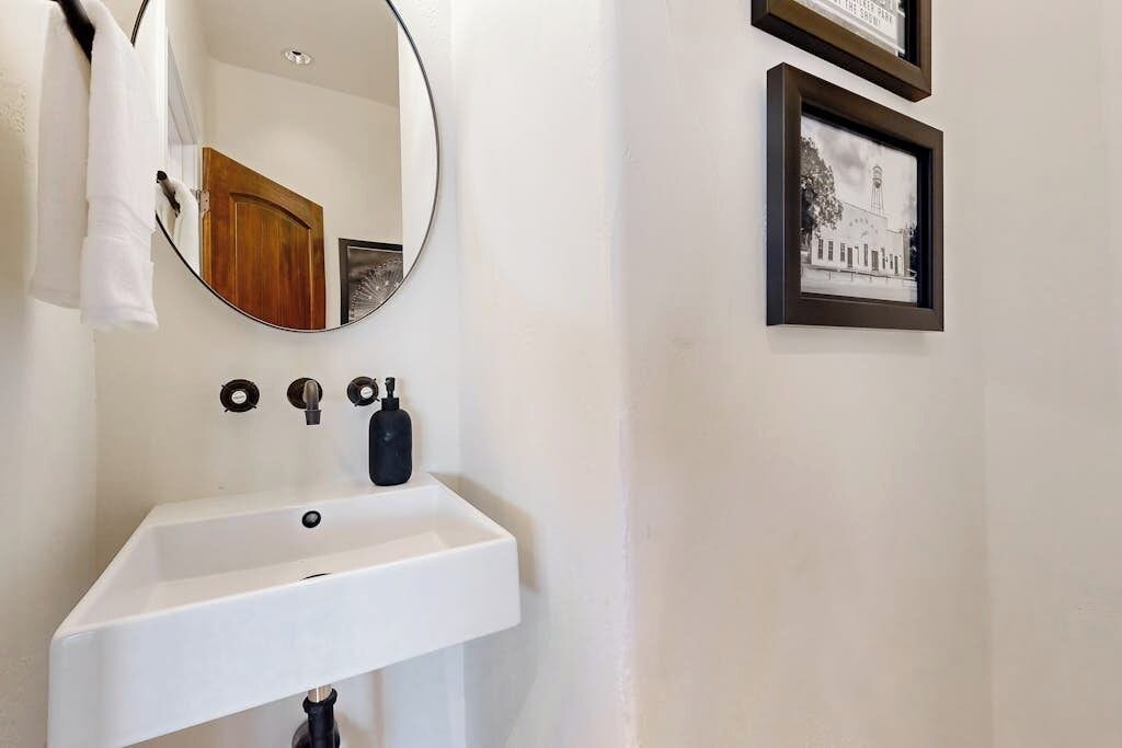 Photo of Bathroom in Horseshoe Bay West