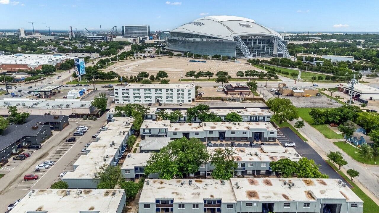 Photo of Outdoor in Central Arlington