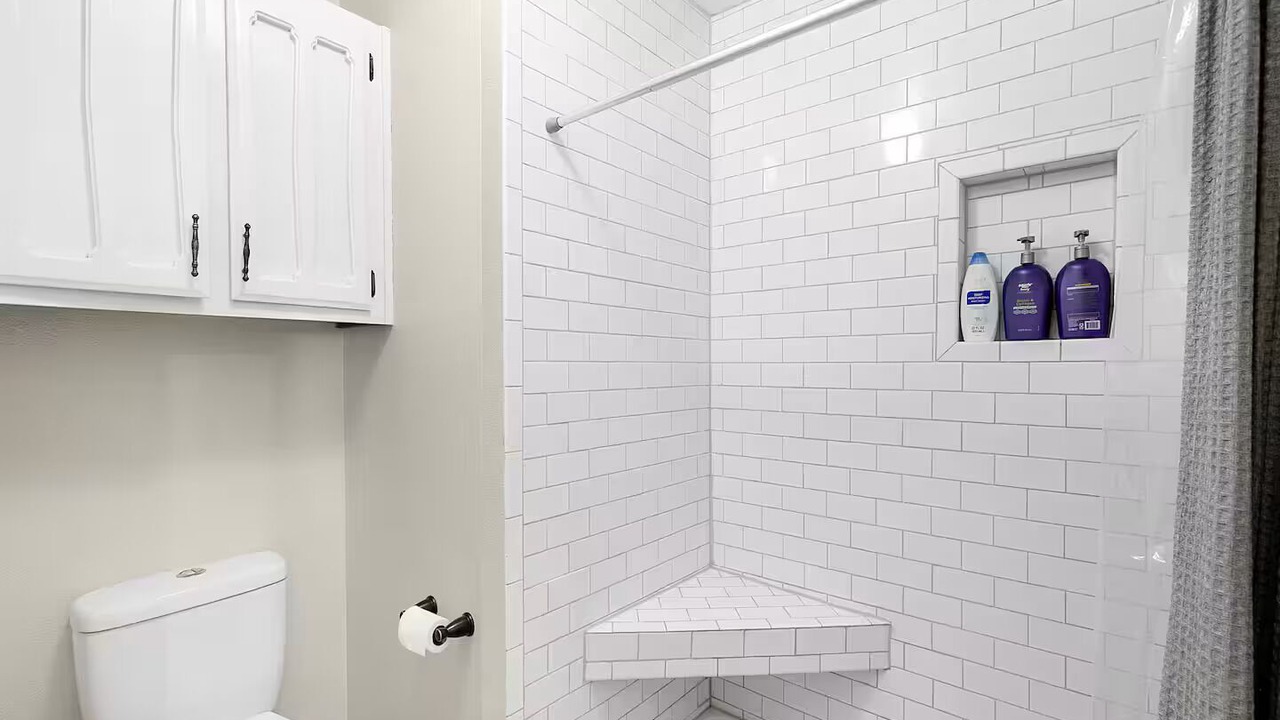 Photo of Bathroom in Los Lunas