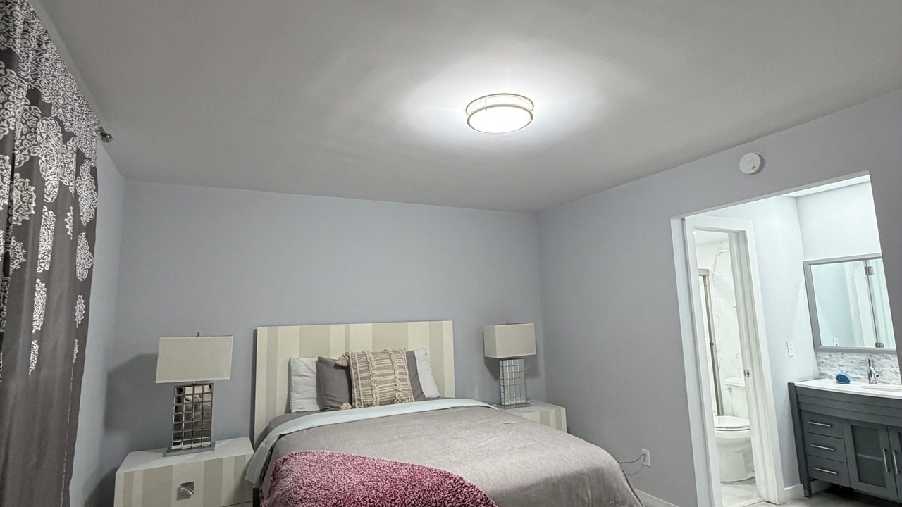 Photo of Bedroom in Inverrary
