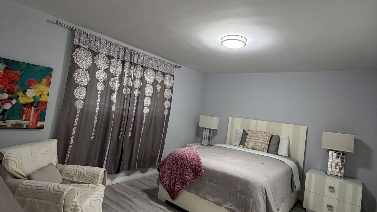 Photo of Bedroom in Inverrary