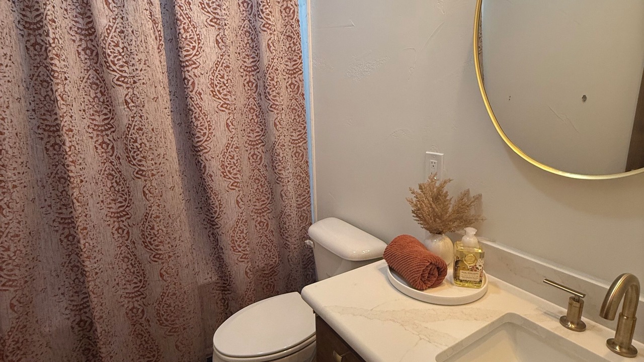 Photo of Bathroom in Gober