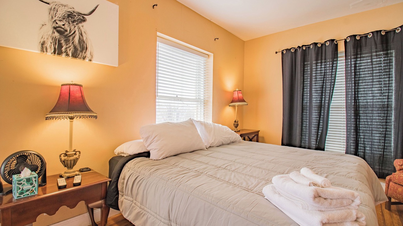 Photo of Bedroom in Northeast Kansas City