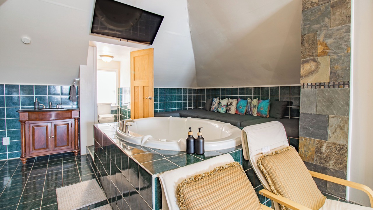 Photo of Bathroom in Northeast Kansas City