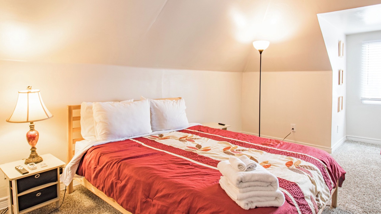 Photo of Bedroom in Northeast Kansas City