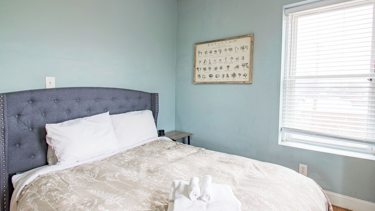 Photo of Bedroom in Northeast Kansas City