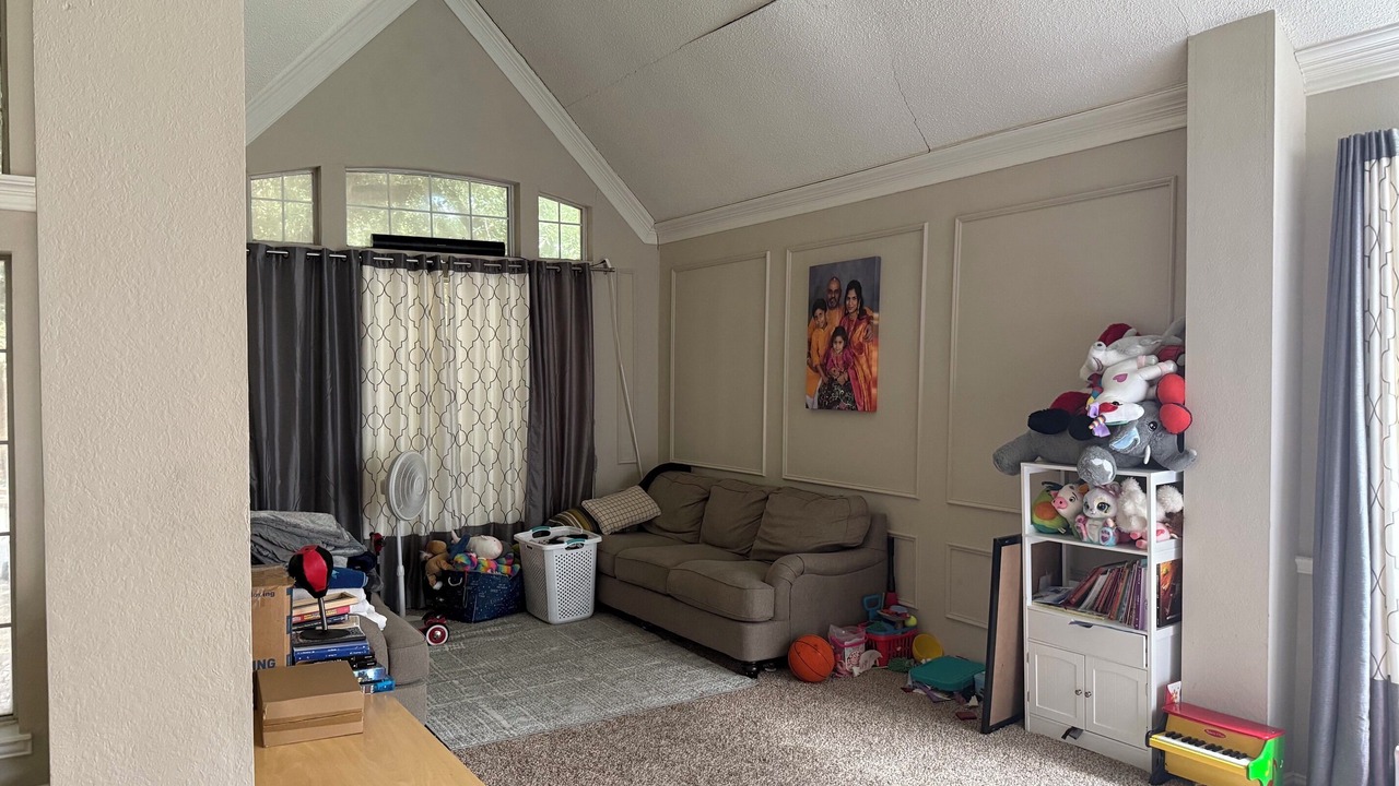 Photo of Livingroom in North Arlington