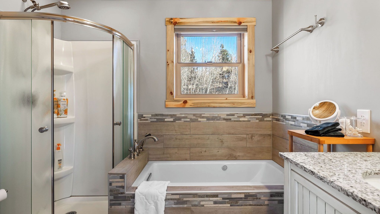 Photo of Bathroom in Indian Mountain