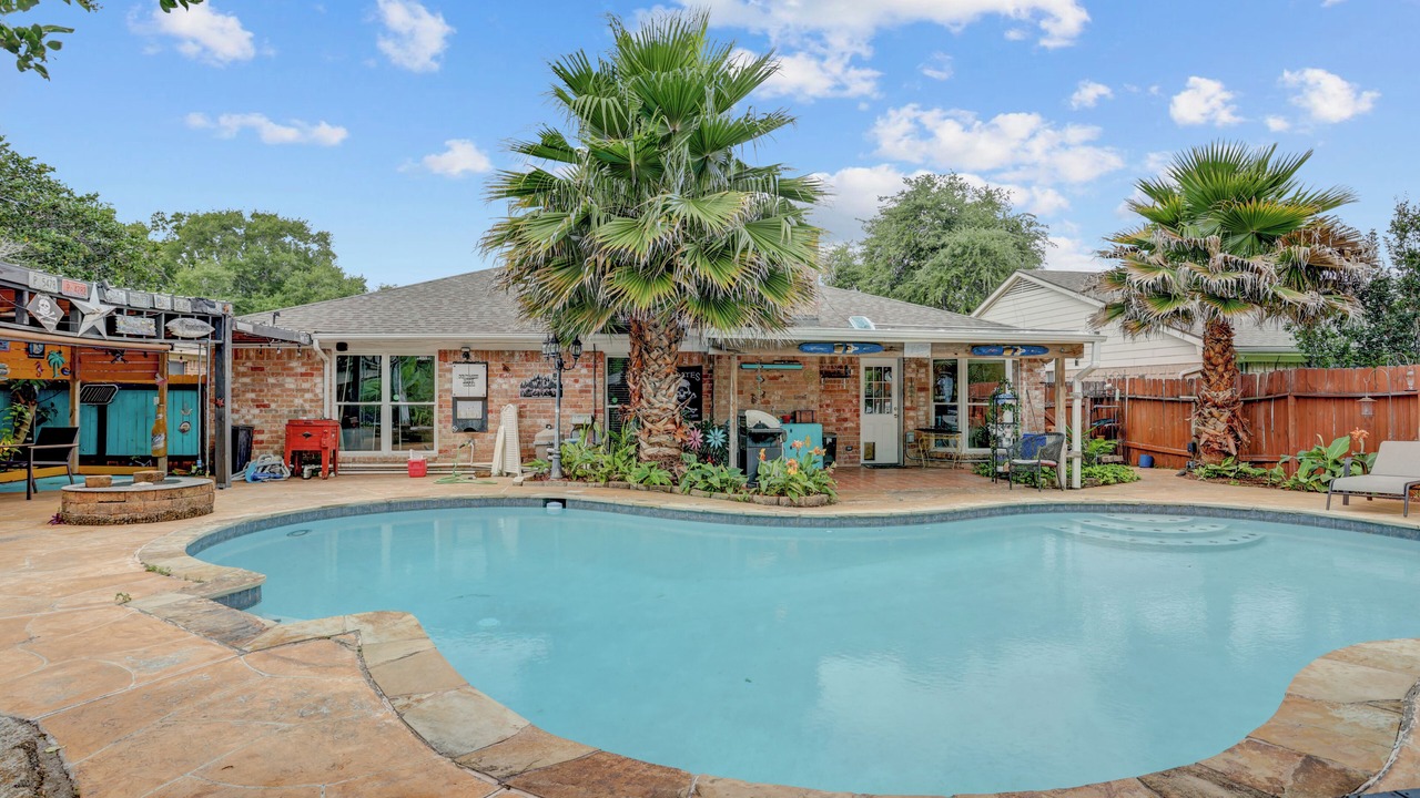 Photo of Outdoor in Clear Lake City