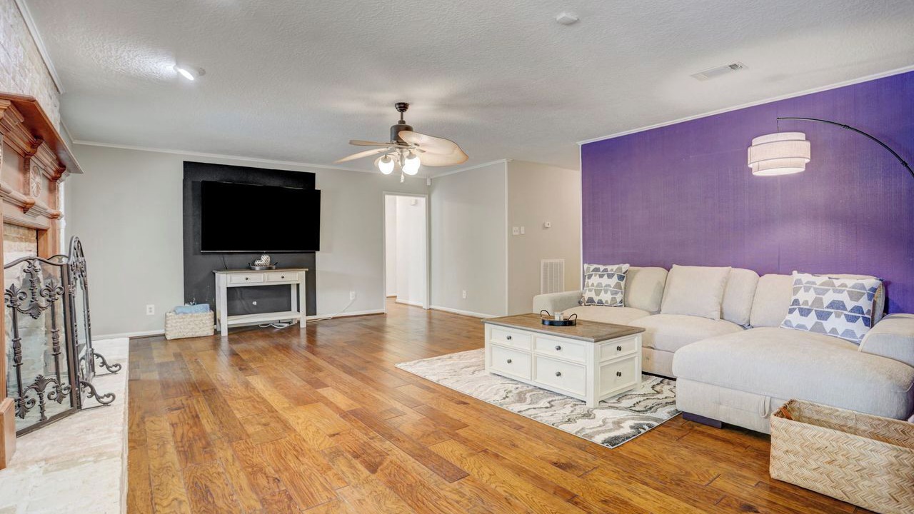 Photo of Livingroom in Clear Lake City