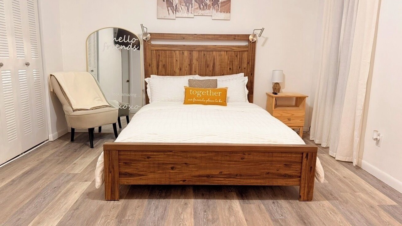 Photo of Bedroom in Davie