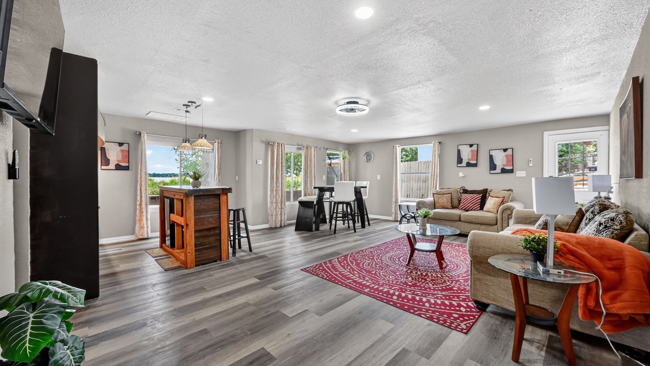 Photo of Livingroom in Azle