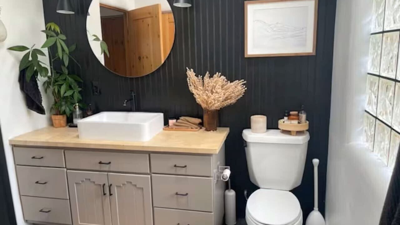 Photo of Bathroom in Canoncito