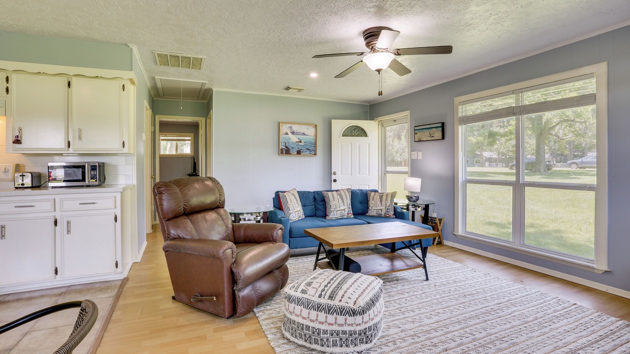 Photo of Livingroom in Votaw