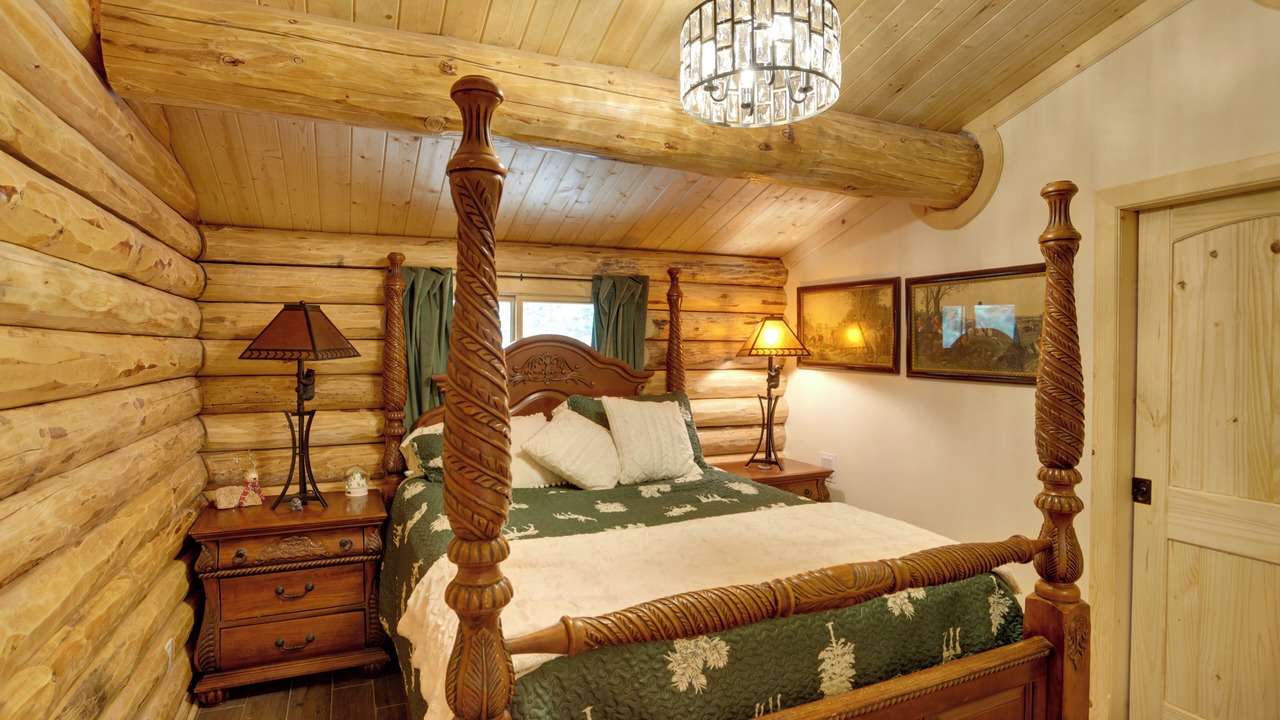 Photo of Bedroom in Columbine Lake
