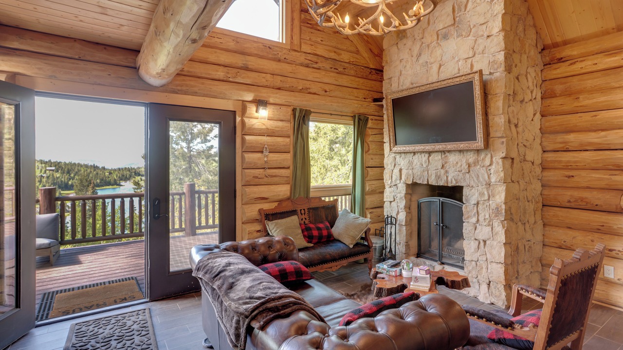 Photo of Bedroom in Columbine Lake
