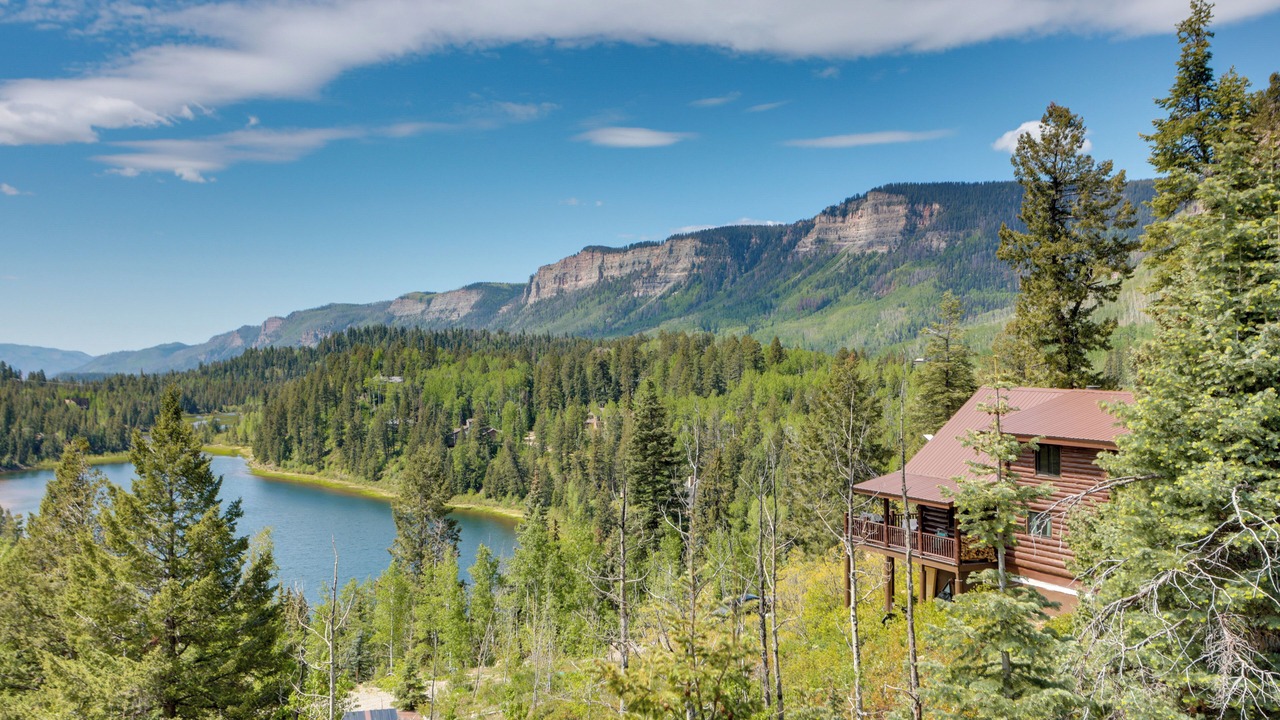 Photo of Outdoor in Columbine Lake