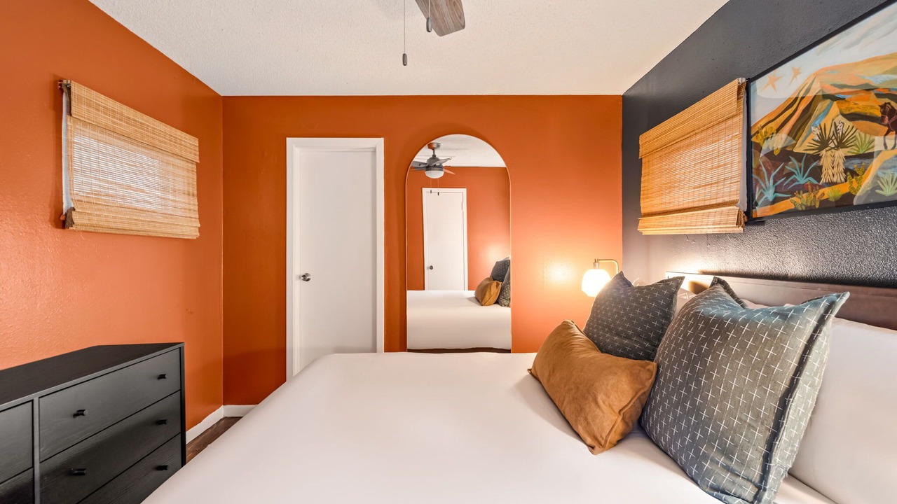 Photo of Bedroom in North University