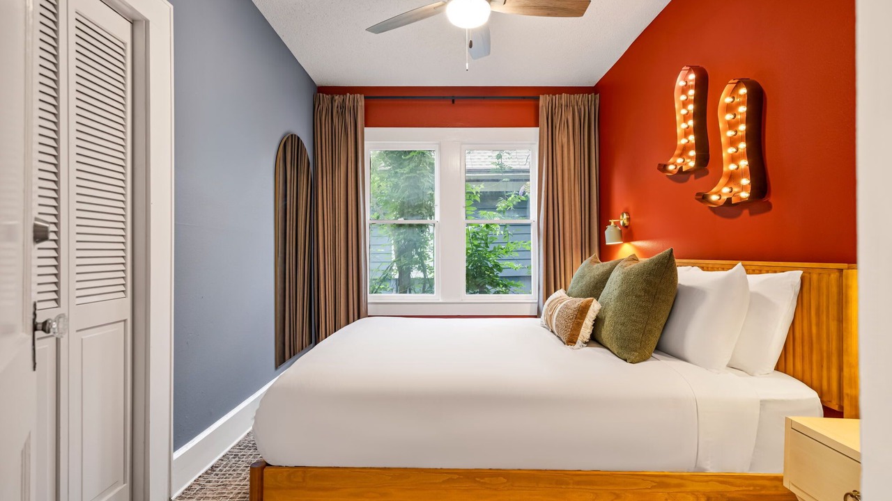 Photo of Bedroom in North University