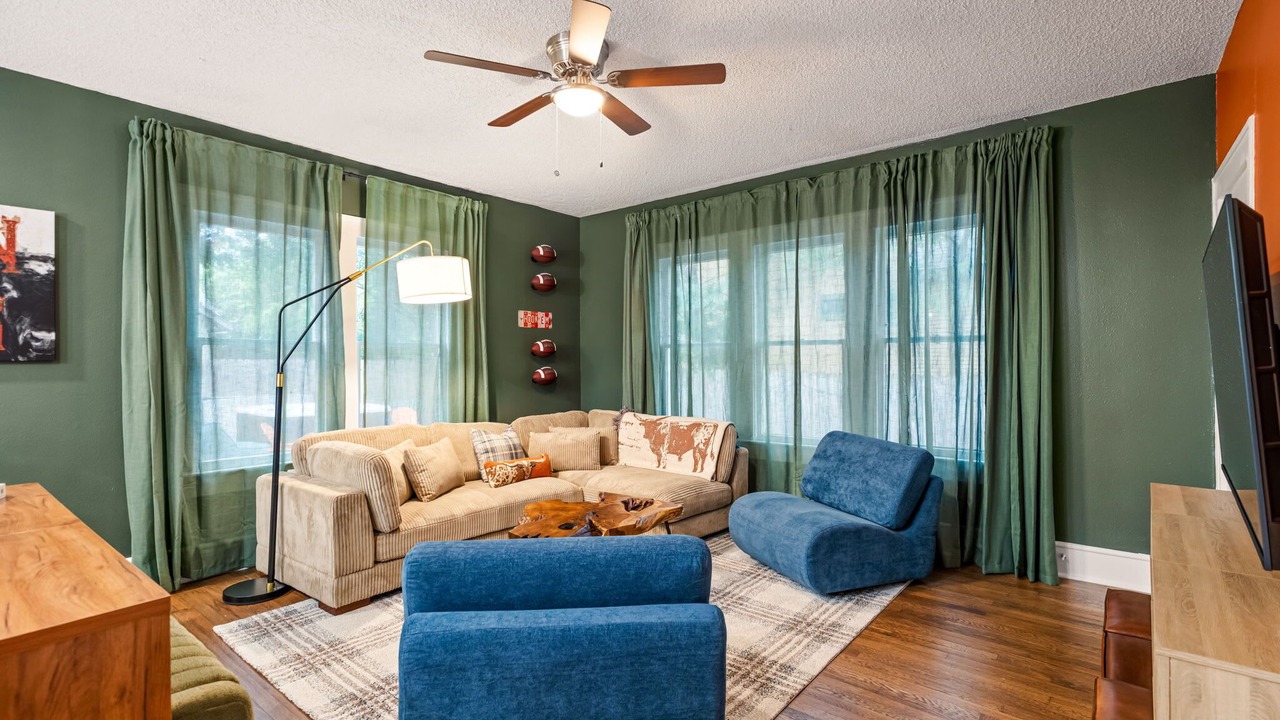 Photo of Livingroom in North University