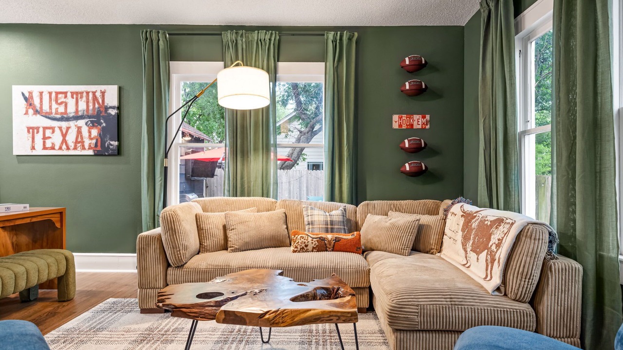 Photo of Livingroom in North University