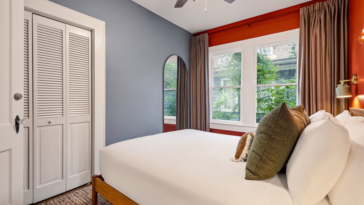 Photo of Bedroom in North University