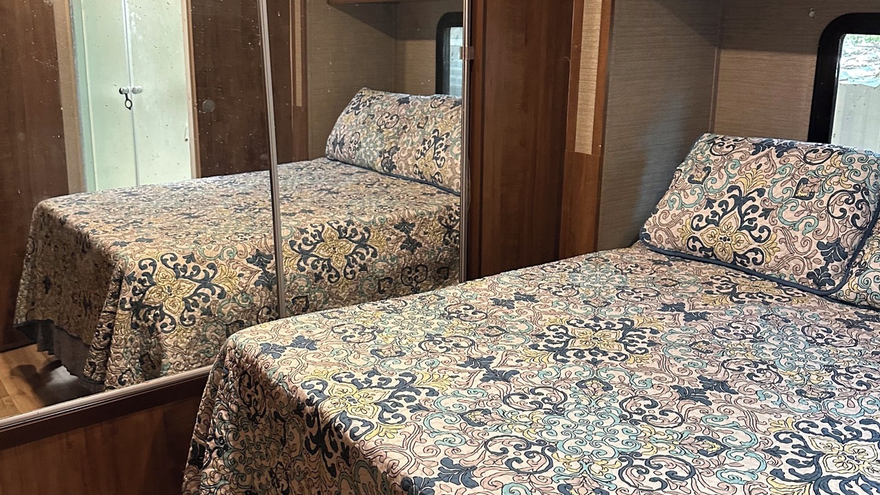Photo of Bedroom in Lake Whitney