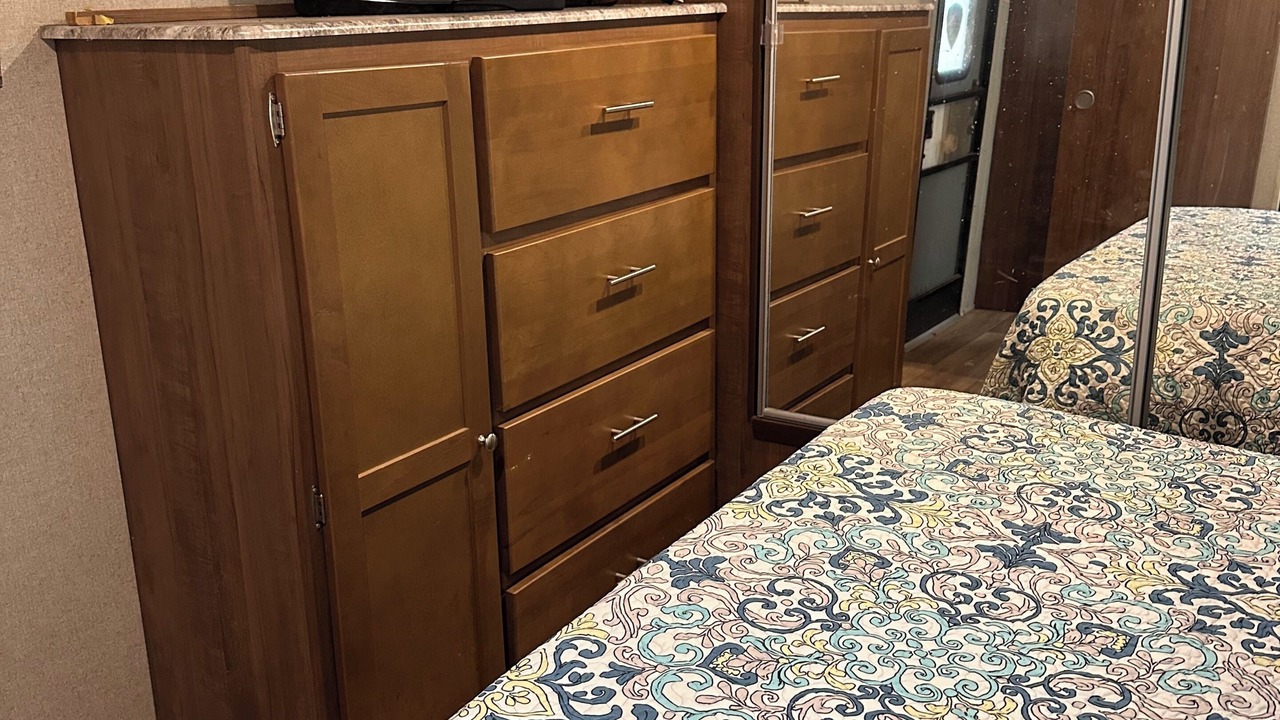 Photo of Bedroom in Lake Whitney