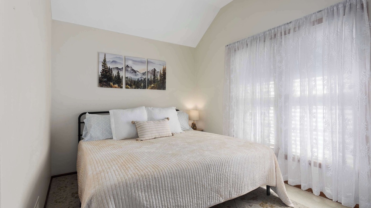 Photo of Bedroom in Waldron
