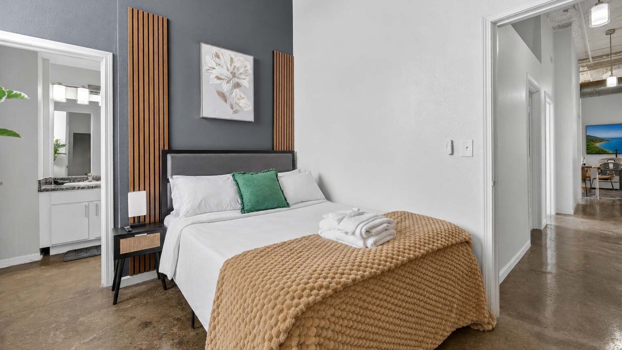 Photo of Bedroom in River Market
