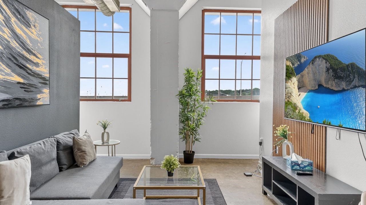 Photo of Livingroom in River Market