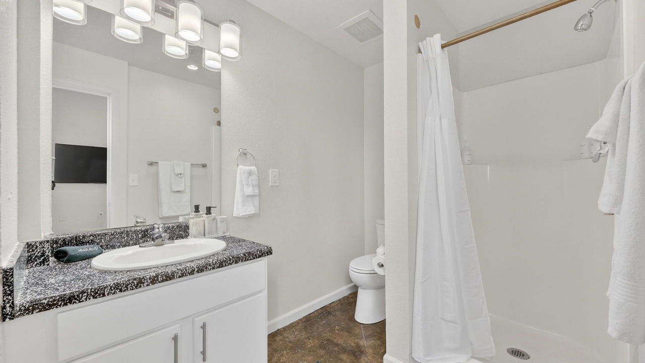 Photo of Bathroom in River Market