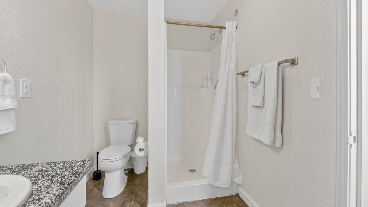 Photo of Bathroom in River Market