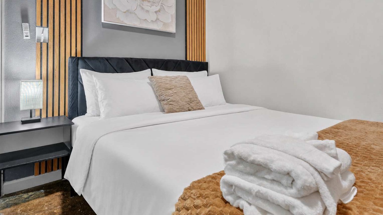 Photo of Bedroom in River Market
