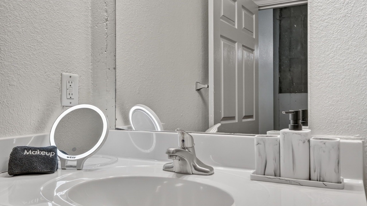 Photo of Bathroom in River Market