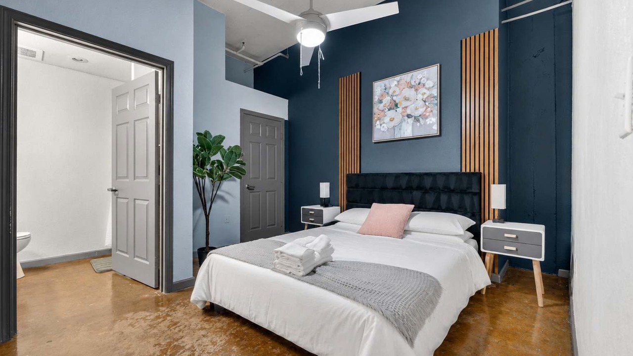 Photo of Bedroom in River Market