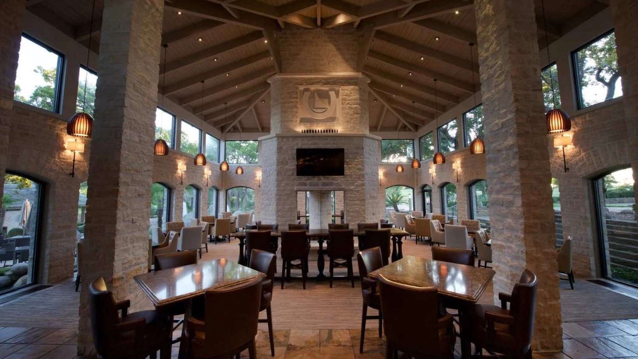 Photo of Livingroom in Horseshoe Bay