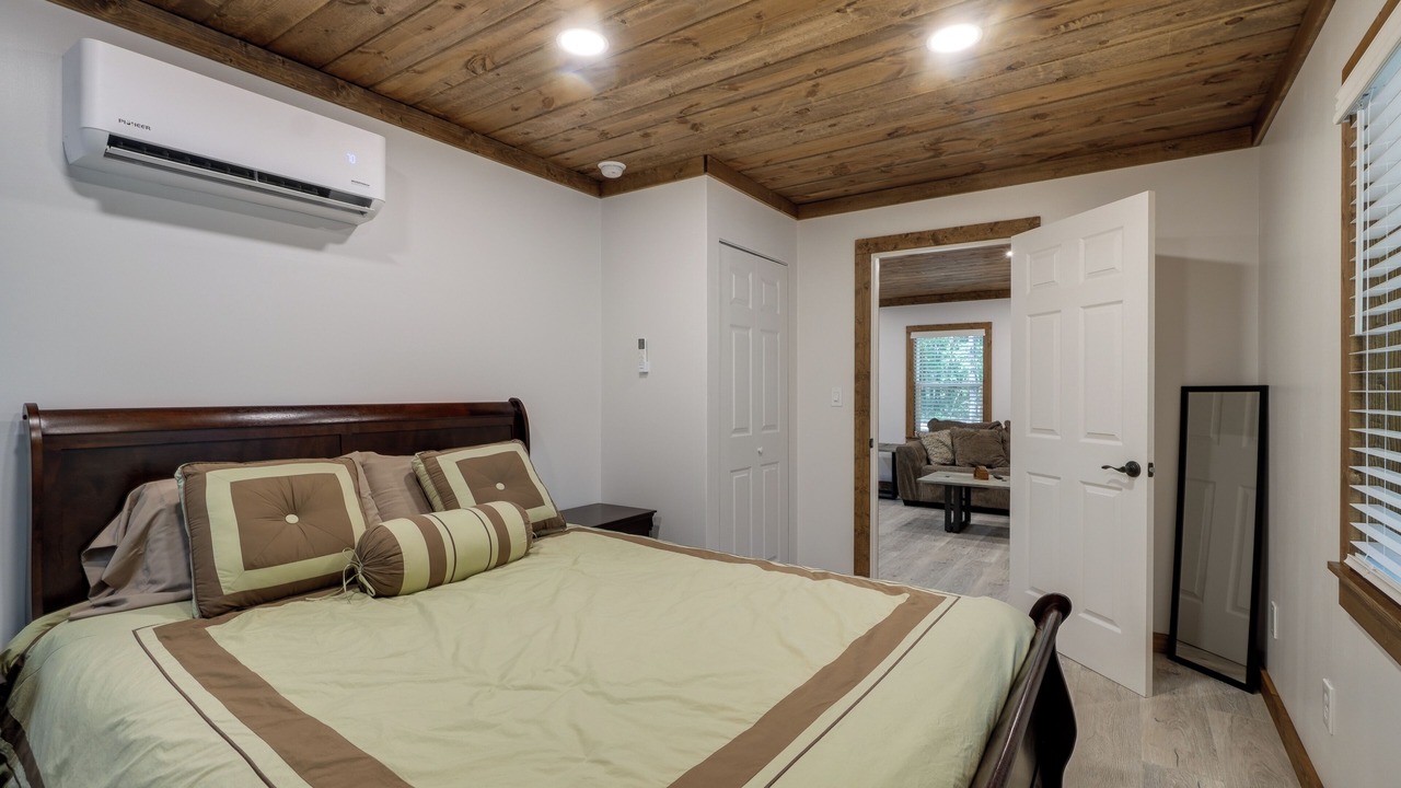 Photo of Bedroom in Cabot
