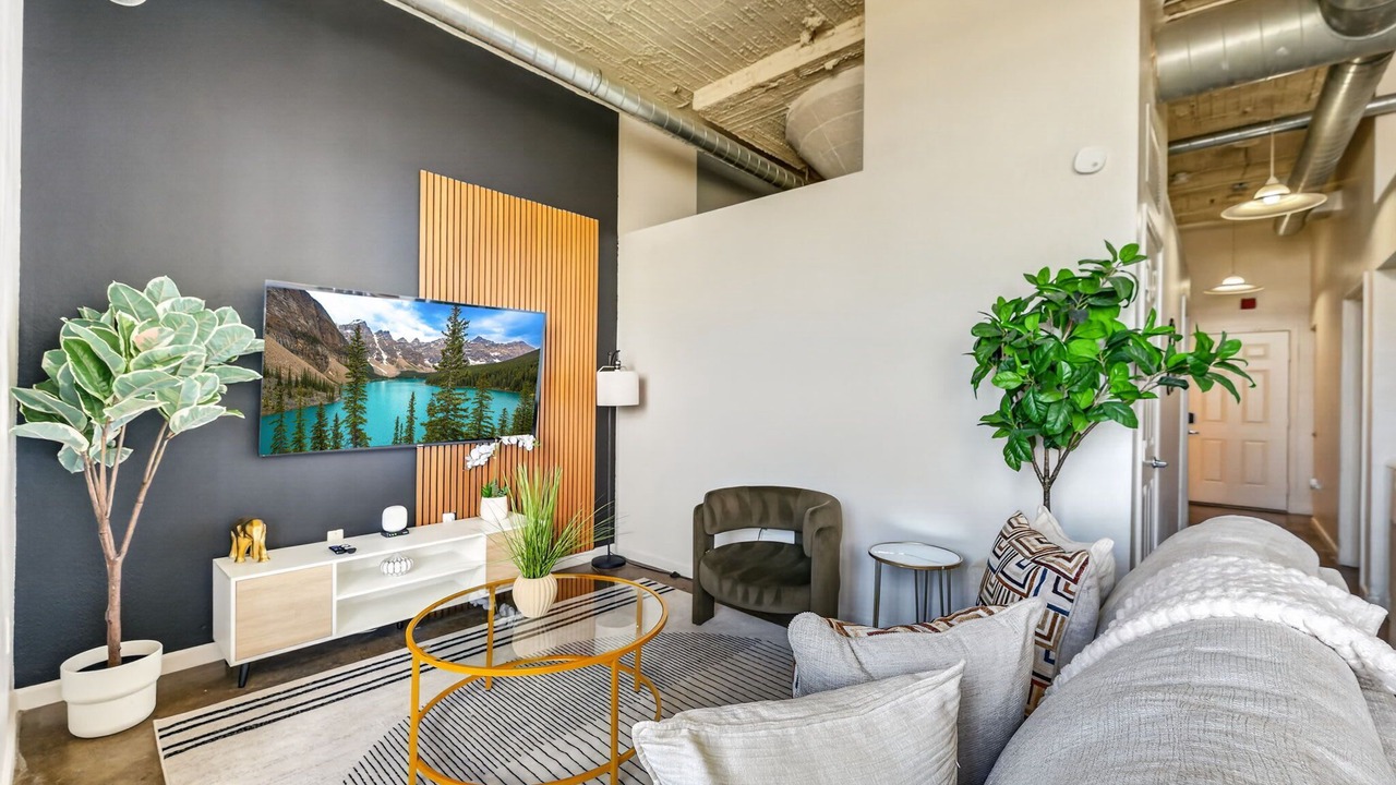 Photo of Livingroom in River Market
